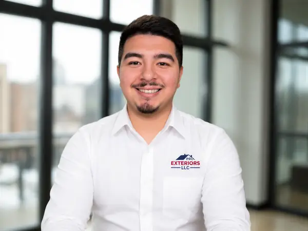 Roberto Huerta, Administrative Operations Manager at Pro Exteriors LLC